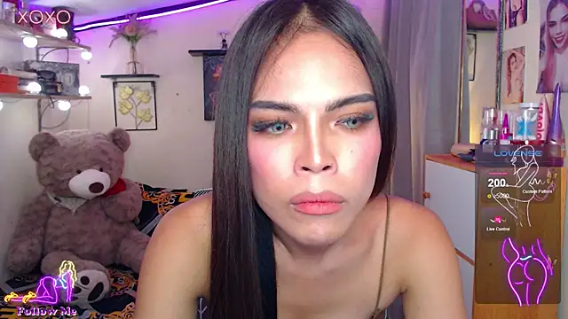 izabella_moore webcam