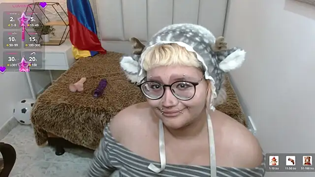Echypyon_ live cam on StripChat