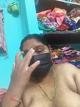 Villageanuty live cam on StripChat