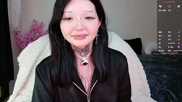 Lein_Bone live cam on StripChat