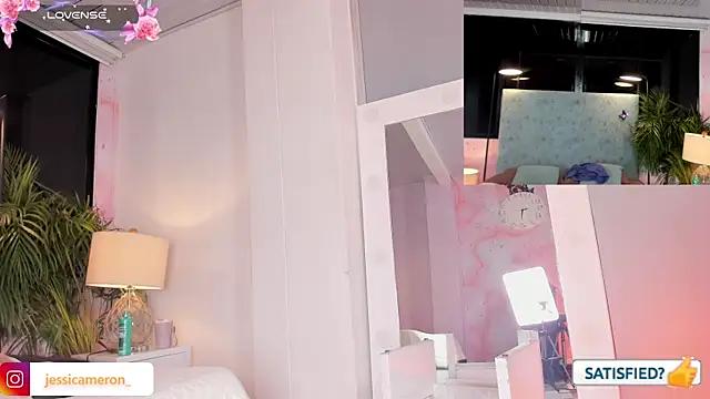 JESSI_NAOMI webcam