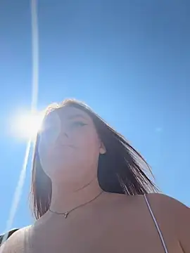 KiraSunshine webcam