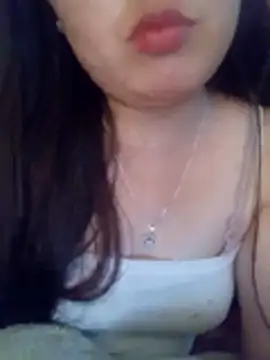 tina-i (F young) - Mong kiếm được tiền