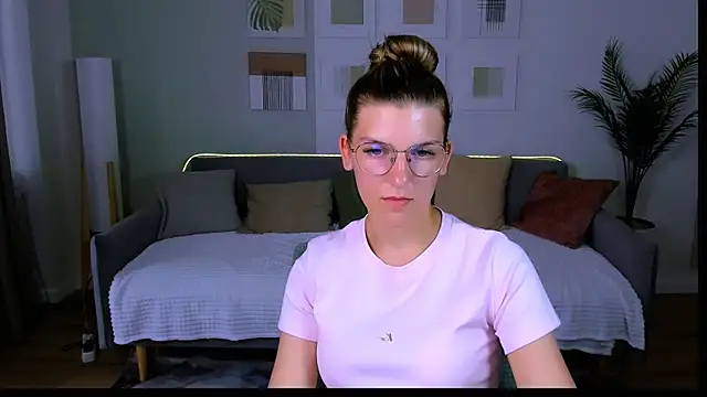 AnnaThorne webcam