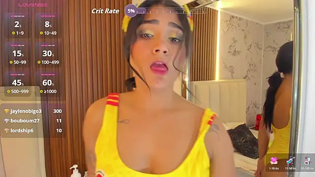 NINAMARTINS live cam on StripChat