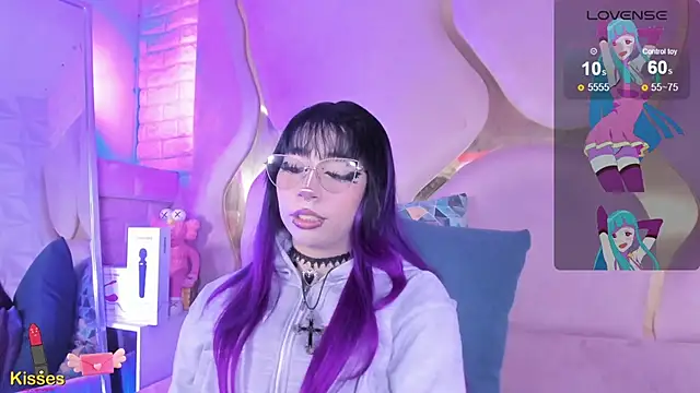 NaniiSisy webcam