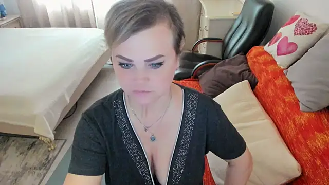 MildMature webcam