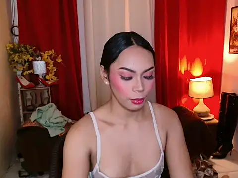 kylieEmparado webcam