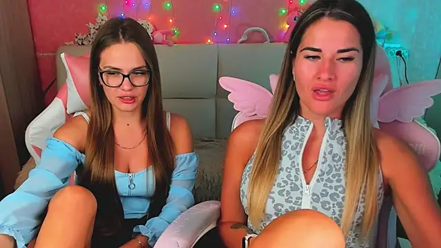 hotty_girls_here (G young) - HOT KISS