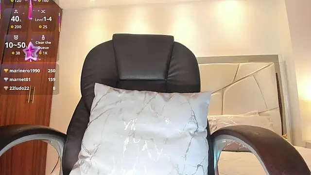 Natasha_Kiim_ webcam