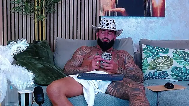 masterkingofmusclee webcam
