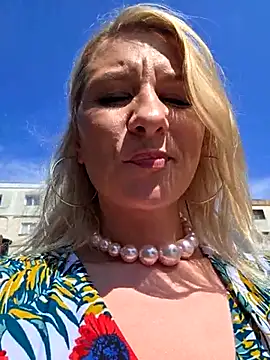 KaylinJan webcam