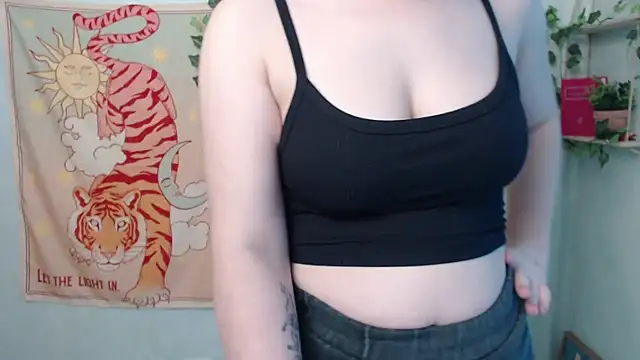 VeryVeryVeryShy_ live cam on StripChat