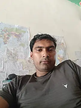 ccuteboyyyy live cam on StripChat