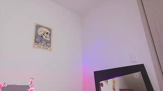 La_Diabla_111_ live cam on StripChat