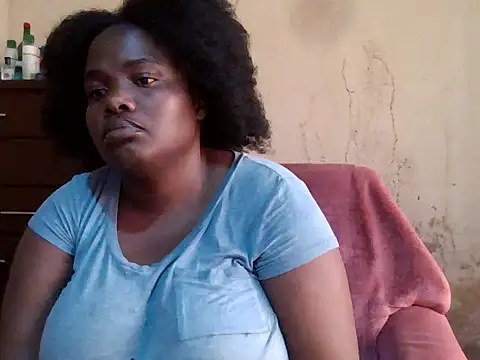 sexybigboobz live cam on StripChat