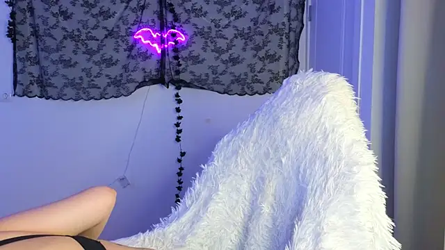 LilithMadden webcam