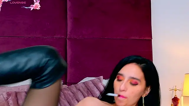 VanessaAngel webcam