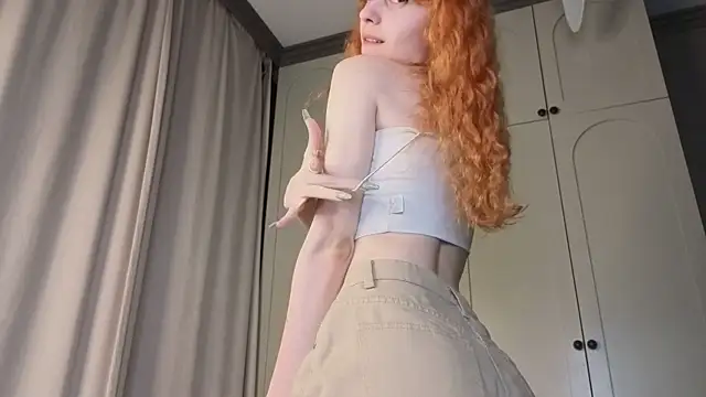 tgirlfoxy Live Webcam on Stripchat