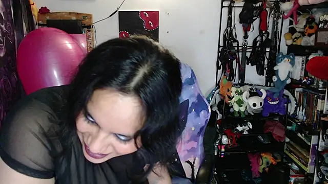 kureiji_hentaii webcam