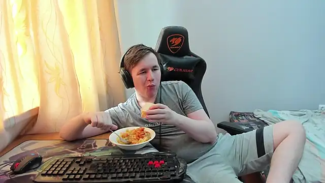 iliaskrislove webcam