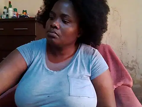 sexybigboobz webcam