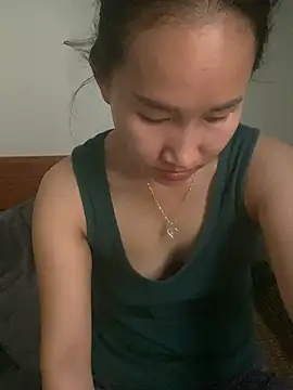 siorin_24 live cam on StripChat