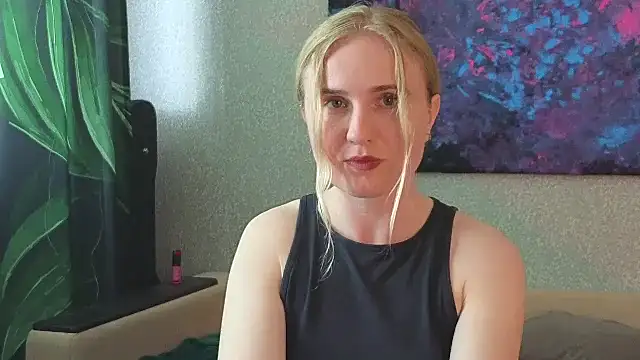 Lanavi_Smile live cam on StripChat