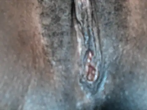 sexyleah25 live cam on StripChat