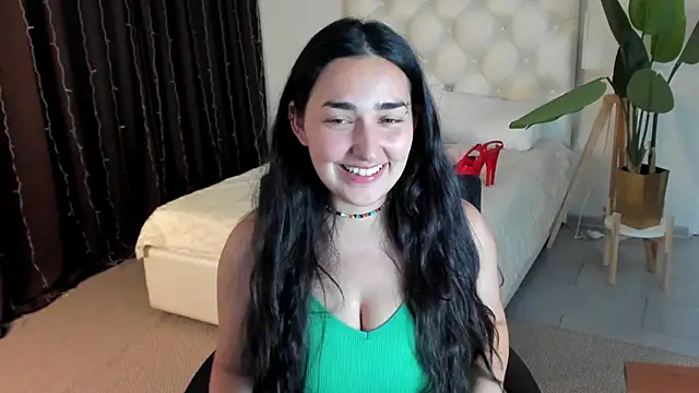 CeceliaJohnson live cam on StripChat