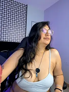 Amber_gold_ webcam
