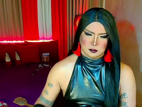 Wildest_Slave_Huntress webcam