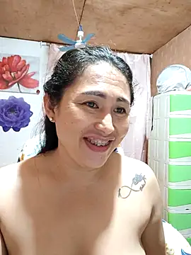 Filipina_Desire live sex cam