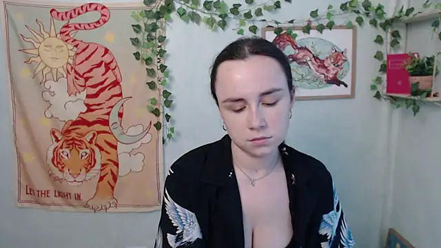 VeryVeryVeryShy_ live cam on StripChat