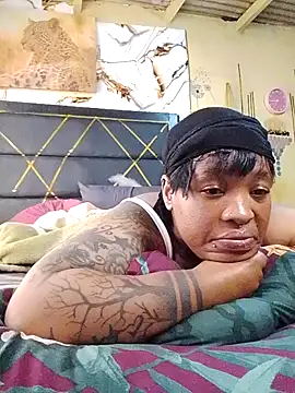 BINSA35 live cam on StripChat