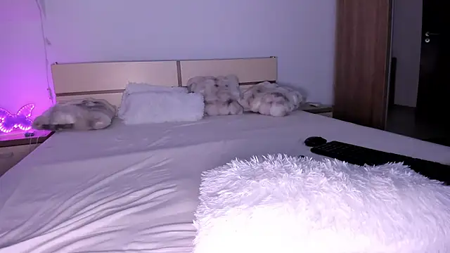ScarlettJakobs webcam