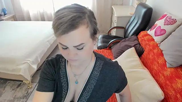 MildMature webcam