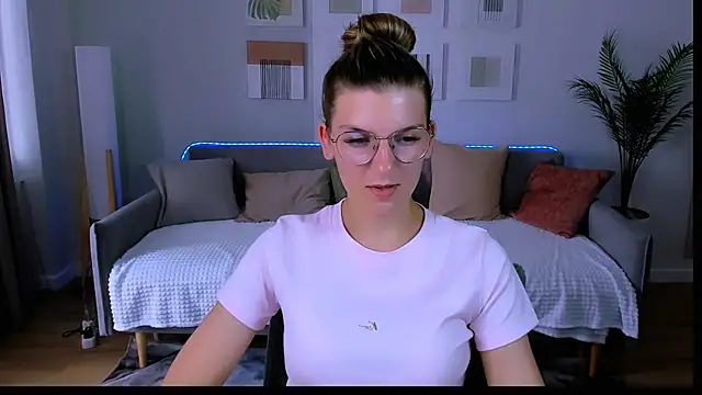 AnnaThorne webcam
