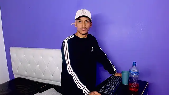 Angel_foxc13 webcam
