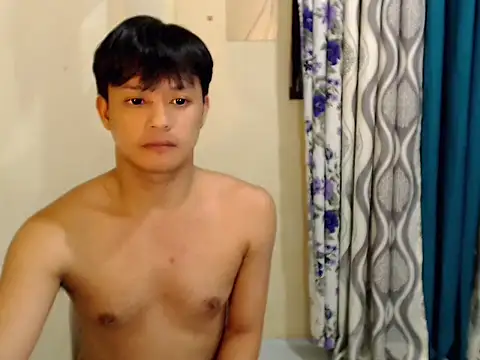 kingdomcum96 live sex cam
