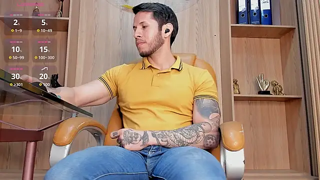 George_Diesell live cam on StripChat