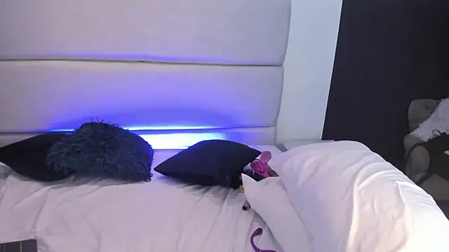 IrinnaShidou_ webcam