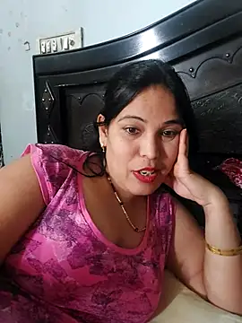 Poojabhabi101 webcam