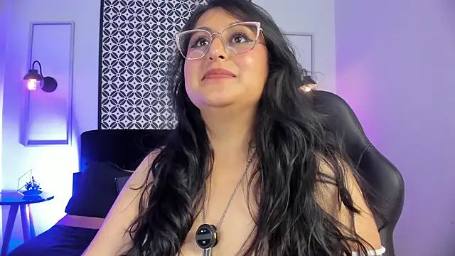 Amber_gold_ webcam