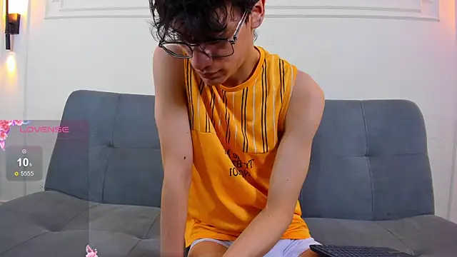 Cum_hunters webcam