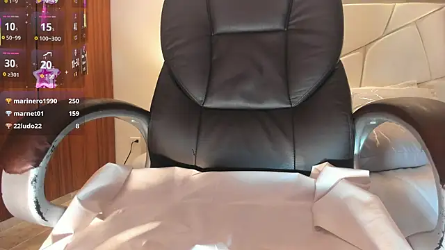 Natasha_Kiim_ webcam