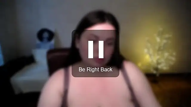 Emily_Mo webcam