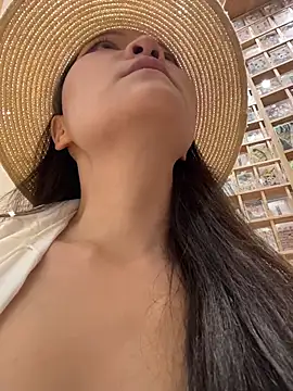 xiaochengzi505 live cam on StripChat