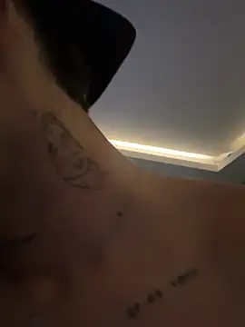 NikoStone_ live cam on StripChat