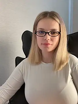 KimEvanss webcam